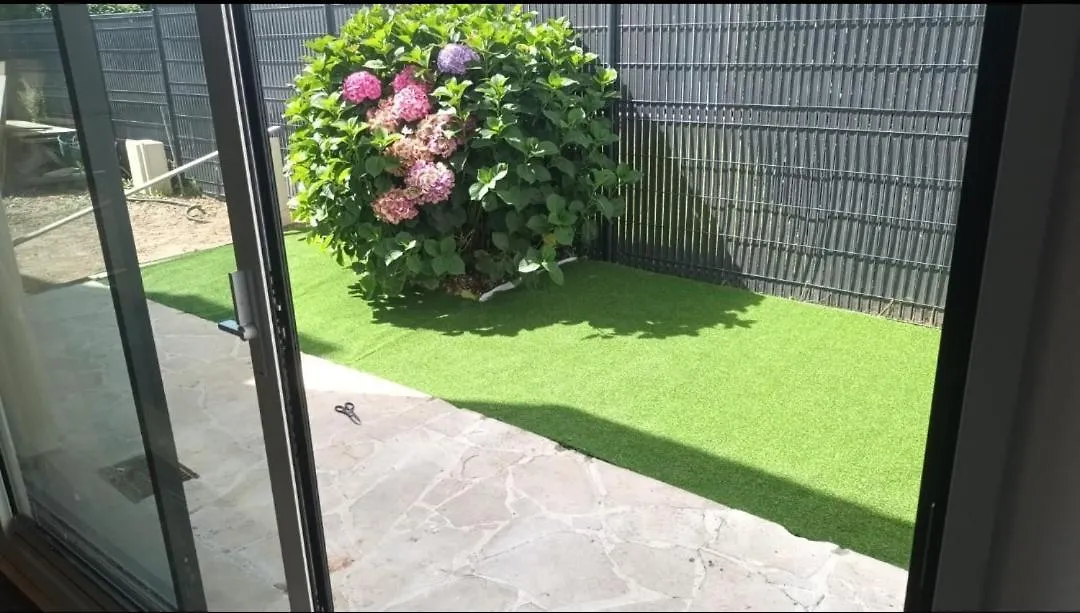 Maison Spacieuse Avec Terrasse Exterieure Gouesnach France